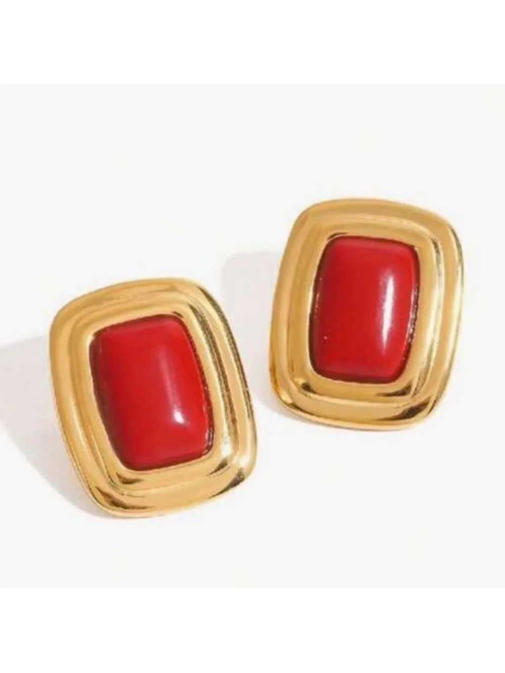 Red stone Earrings Q211
